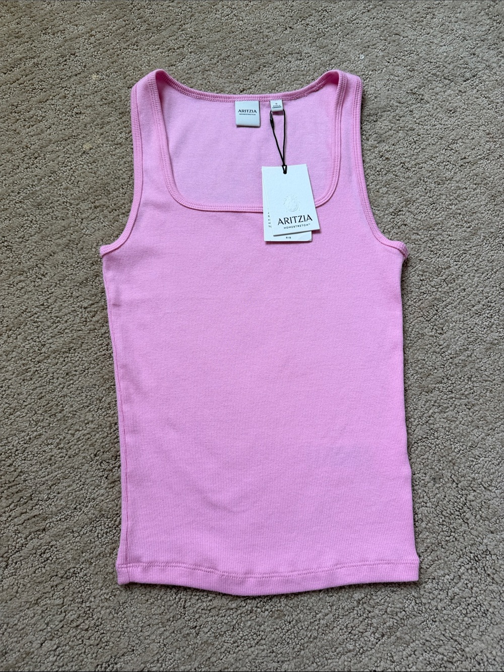 Aritzia Women’s Light Pink Ribbed Square-Neck Tank